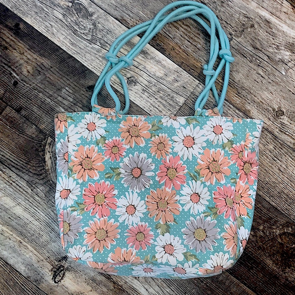 NWOT FARMHOUSE IS MY STYLE TOTE